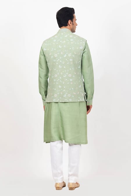 Sankalan - Men Floral Hand Embroidered Bundi Jacket Set 