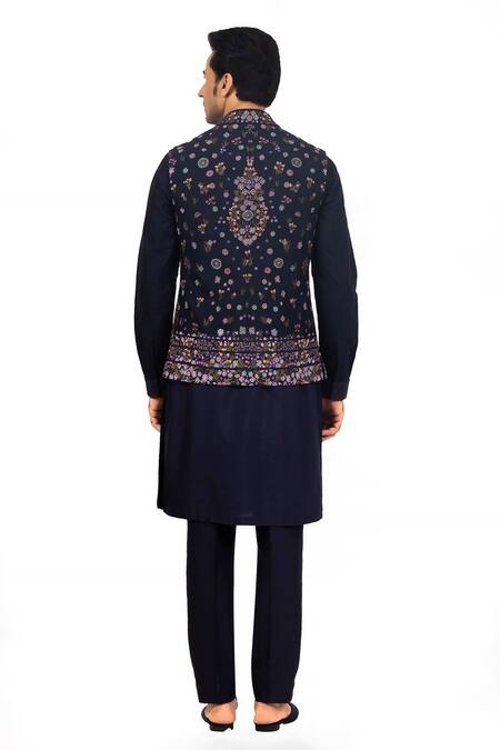 Sankalan - Men Floral Embroidered Bundi Jacket & Kurta Set 