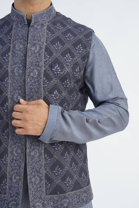 Sankalan - Men_Gray Cotton Silk Embroidered Floral Grey Bundi Jacket Set _Online_at_Aza_Fashions