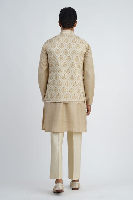 Sankalan - Men Floral Hand Embroidered Bundi Jacket Set 