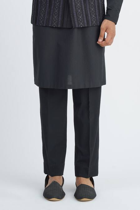 Sankalan - Men_Black Terry Rayon Hand Embroidered Floral Bundi Jacket Set _Online_at_Aza_Fashions