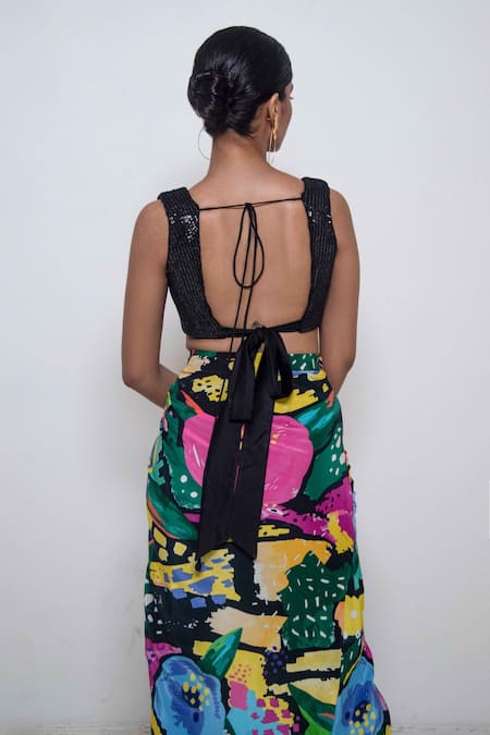 Shop Rimi Nayak Black Cotton, Silk Sequins Round Neck Embellished Crop Top at Aza Fashions Shop_Rimi Nayak_Black Cotton, Silk Sequins Round Neck Embellished Crop Top _at_Aza_Fashions