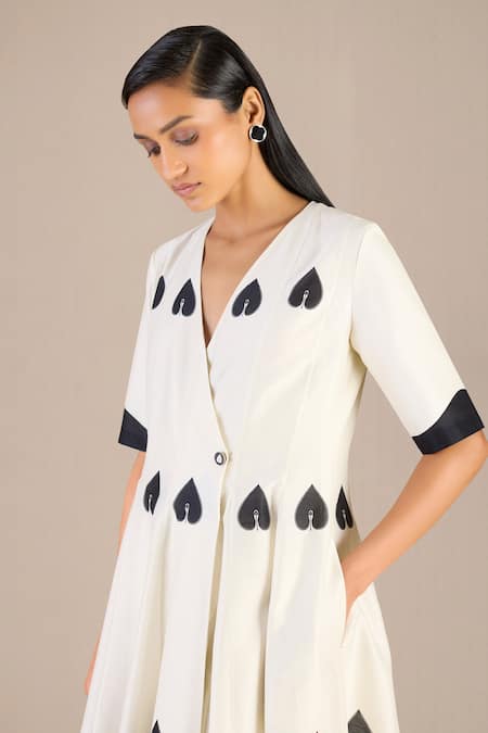 Ampm Ivory Chanderi V-neck Spade Print V Anarkali Online at Aza Fashions Ampm_Ivory Chanderi V-neck Spade Print V Anarkali _Online_at_Aza_Fashions