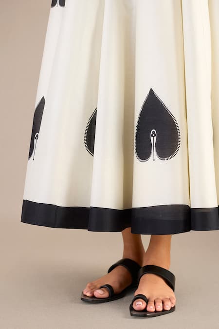 Shop Ampm Ivory Chanderi V-neck Spade Print V Anarkali Online at Aza Fashions Shop_Ampm_Ivory Chanderi V-neck Spade Print V Anarkali _Online_at_Aza_Fashions