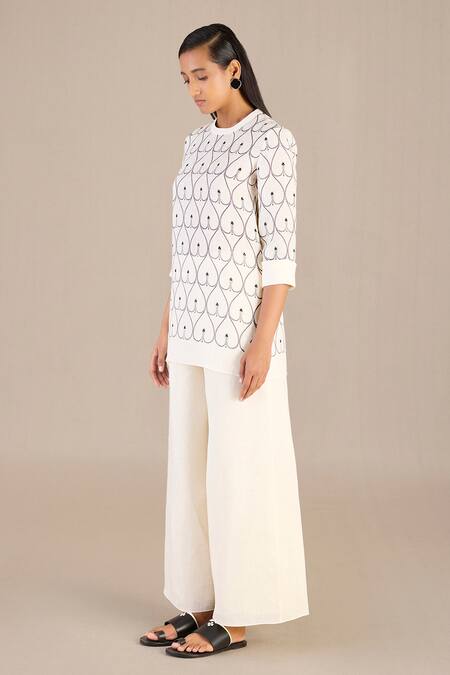 Ampm_Ivory Linen Round Neck Mia Heart Mania Print Tunic With Palazzo_Online_at_Aza_Fashions