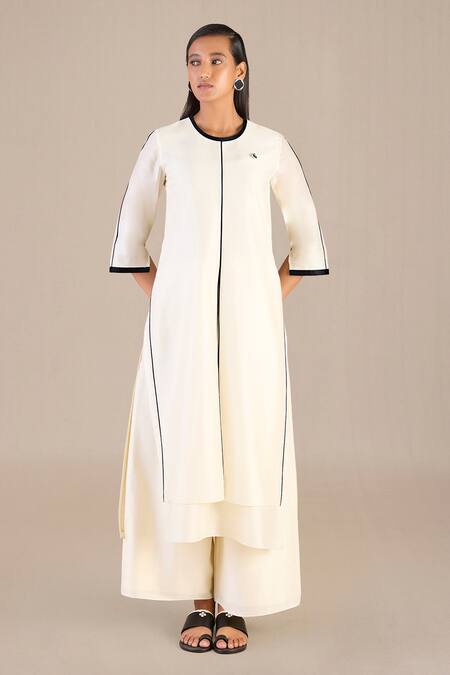 Buy_Ampm_Ivory Chanderi Round Neck Rib Pattern A-line Kurta Palazzo Set_Online_at_Aza_Fashions