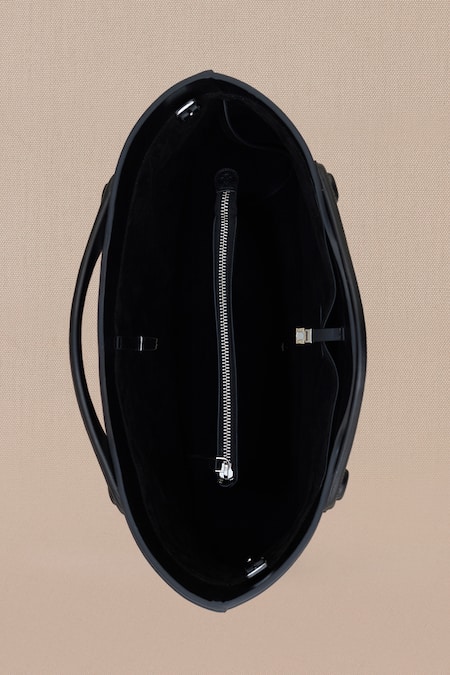 Buy_Ampm_Black Embroidery Zora Blossom Tote Bag With Detachable Pouch 