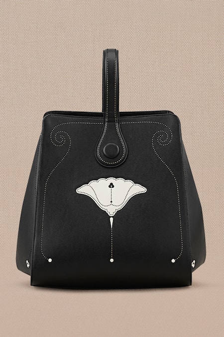 Ampm Ivory Carnation Duha Bucket Bag 