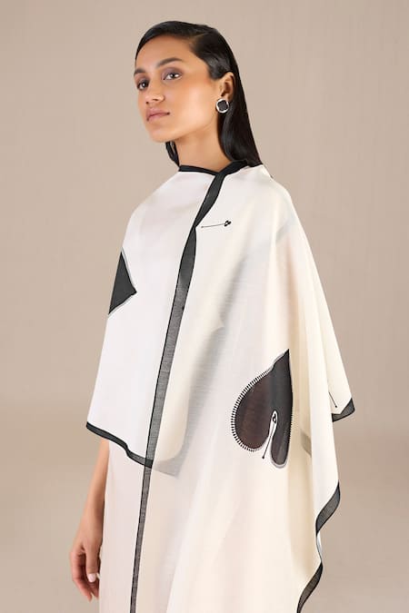 Buy_Ampm_Ivory Embroidery Roobah Spade Fleur Print Scarf _Online_at_Aza_Fashions