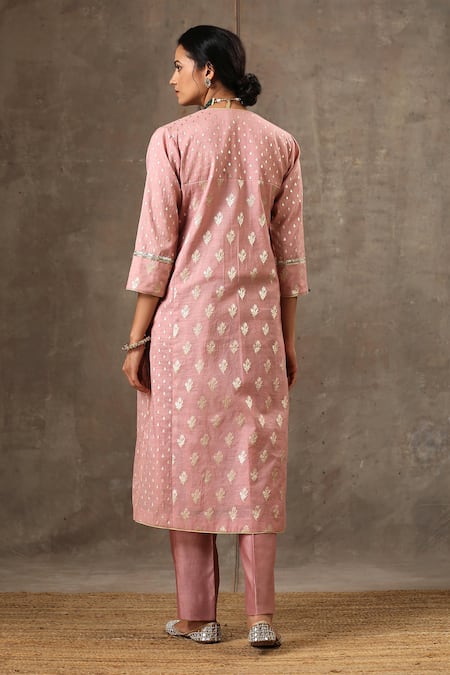 Shop Bbaawri Pink Banarasi Chanderi Woven Tear Drop V Neck Floral Lace Embellished Kurta Set at Aza Fashions Shop_Bbaawri_Pink Banarasi Chanderi Woven Tear Drop V Neck Floral Lace Embellished Kurta Set _at_Aza_Fashions