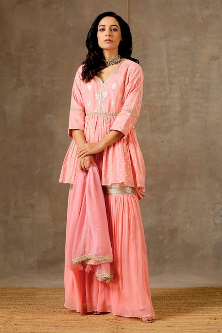 Bbaawri_Peach Banarasi Chanderi Woven Tear Drop V Floral Peplum Kurta And Sharara Set _Online_at_Aza_Fashions