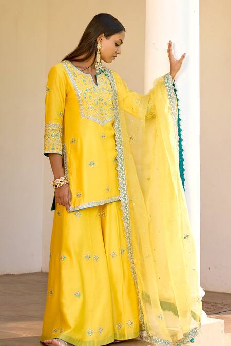 Bbaawri_Yellow Pure Chanderi Silk Embroidery Zardozi Notched Work Kurta Sharara Set _Online_at_Aza_Fashions