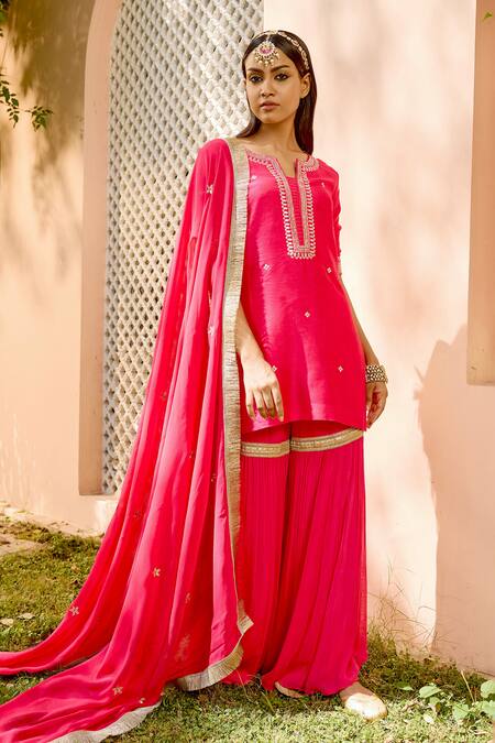 Shop Bbaawri Fuchsia Pure Dupion Silk Embroidery Gota Notched Work Kurta Set Shop_Bbaawri_Fuchsia Pure Dupion Silk Embroidery Gota Notched Work Kurta Set