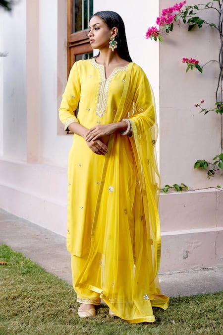 BBAAWRI Yellow Pure Georgette Embroidery Gota Notched Placement Kurta Set 