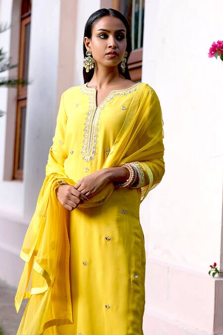 Bbaawri_Yellow Pure Georgette Embroidery Gota Notched Placement Kurta Set _at_Aza_Fashions
