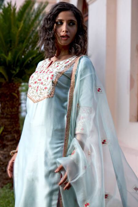 Buy_Bbaawri_Blue Pure Chanderi Silk Embroidery Cutdana Notched Floral Yoke Kurta Set _Online_at_Aza_Fashions