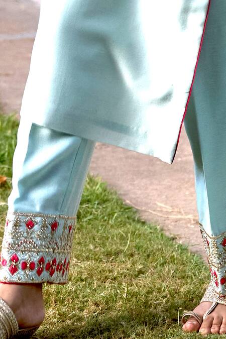 Shop_Bbaawri_Blue Pure Chanderi Silk Embroidery Cutdana Notched Floral Yoke Kurta Set _Online_at_Aza_Fashions