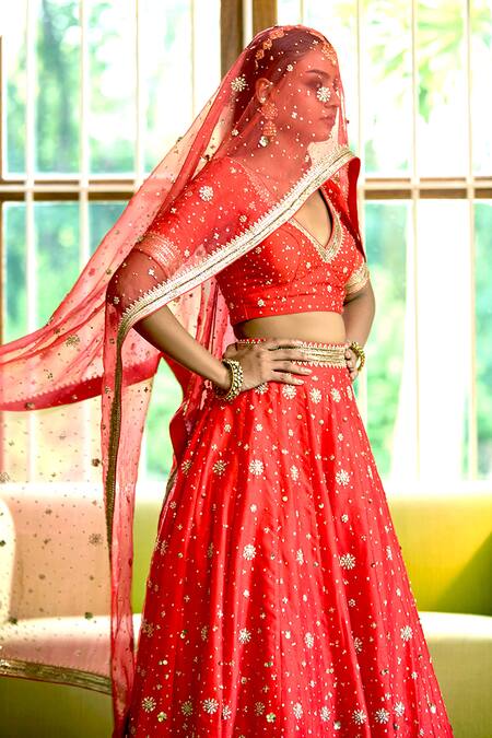 Buy_Bbaawri_Red Organza, Embroidery, Sequins, Zari Nakshi Work Bridal Lehenga Set _Online_at_Aza_Fashions
