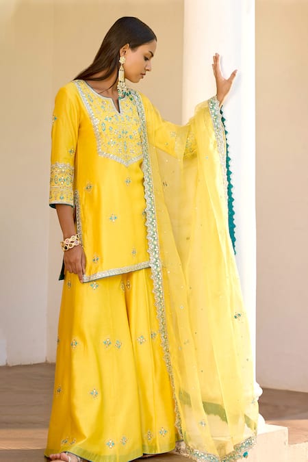 BBAAWRI Yellow Silk Organza Embroidery Thread Border Dupatta 