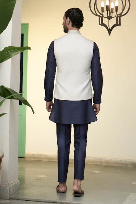 Gargee Designers Blue Solid Kurta Set With Floral Bundi 