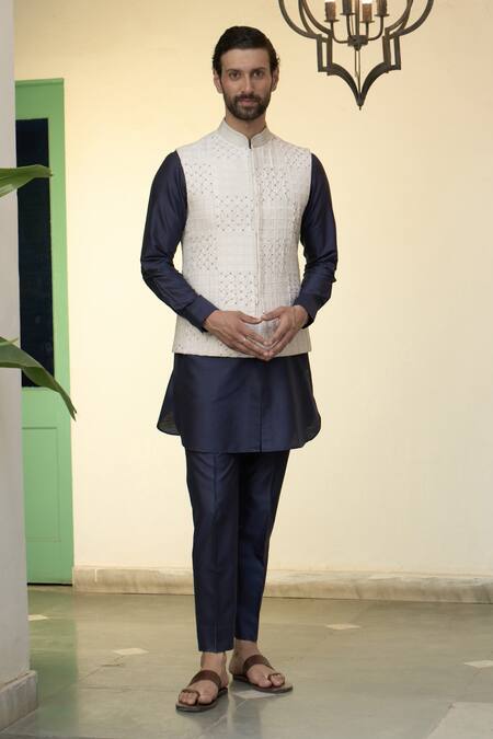 Gargee Designers Blue Cotton, Silk Embroidery Solid Kurta Set With Floral Bundi Online at Aza Fashions Gargee Designers_Blue Cotton, Silk Embroidery Solid Kurta Set With Floral Bundi _Online_at_Aza_Fashions