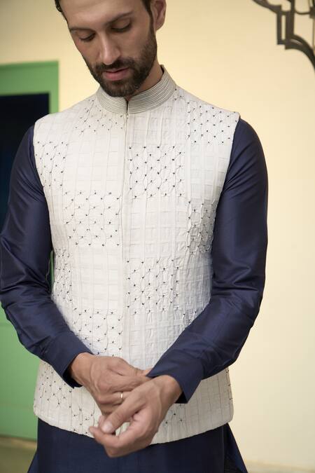 Gargee Designers Blue Cotton, Silk Embroidery Solid Kurta Set With Floral Bundi at Aza Fashions Gargee Designers_Blue Cotton, Silk Embroidery Solid Kurta Set With Floral Bundi _at_Aza_Fashions