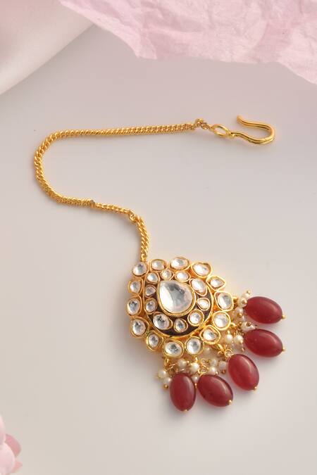 Shop_Swabhimann_Red Tear Drop Carved Maangtikka _at_Aza_Fashions