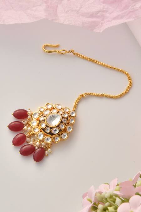 Shop_Swabhimann_Red Tear Drop Carved Maangtikka _Online_at_Aza_Fashions