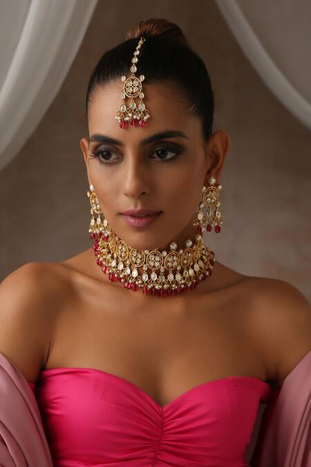 Swabhimann_Red Pearls, Diamonds Moissanite Polki Embellished Choker Set _Online_at_Aza_Fashions
