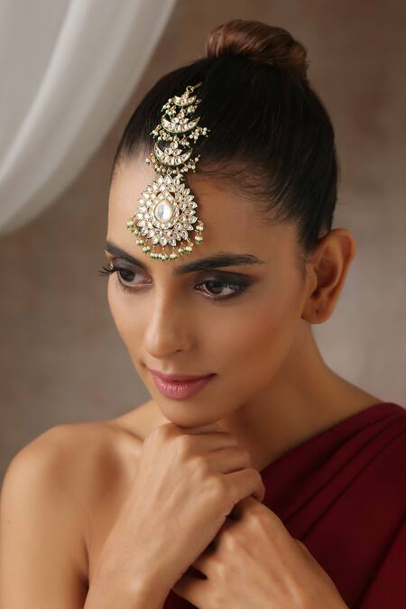 Buy_Swabhimann_Green Moissanite Polki Embellished Maangtikka _Online_at_Aza_Fashions