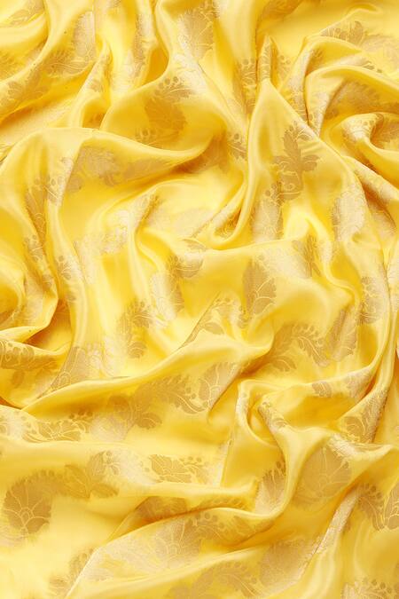 Buy_Sayisha_Yellow Silk Woven Floral Stripe And Vintage Pattern Saree With Running Blouse