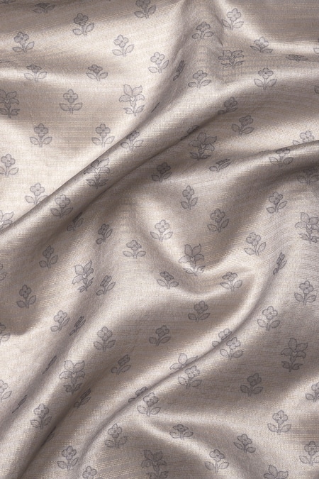 Buy_Sayisha_Grey Silk Floral And Bird Motif Saree With Running Blouse