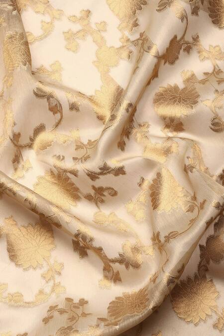Buy Sayisha Beige Silk Floral Pattern Woven Saree With Running Blouse Buy_Sayisha_Beige Silk Floral Pattern Woven Saree With Running Blouse