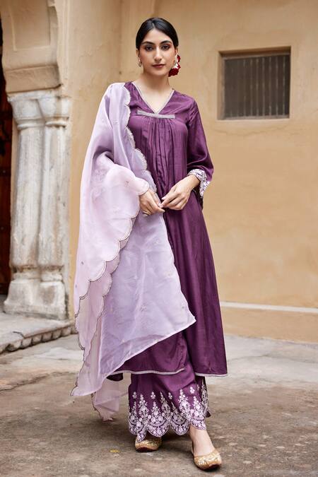 Seher Jaipur_Purple Muslin Silk Embroidery Cut-work V Neck Aiza Gathered Kurta Set _Online_at_Aza_Fashions