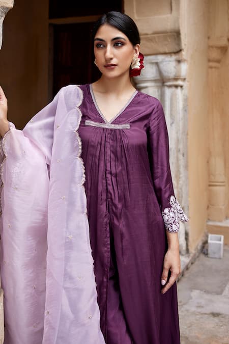 Buy_Seher Jaipur_Purple Muslin Silk Embroidery Cut-work V Neck Aiza Gathered Kurta Set _Online_at_Aza_Fashions
