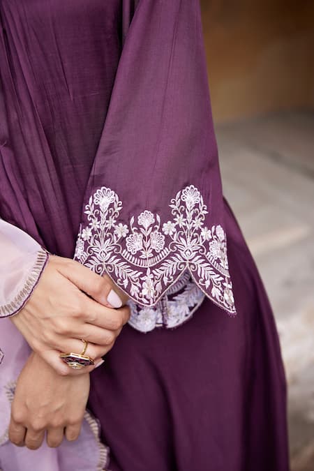 Seher Jaipur_Purple Muslin Silk Embroidery Cut-work V Neck Aiza Gathered Kurta Set _at_Aza_Fashions