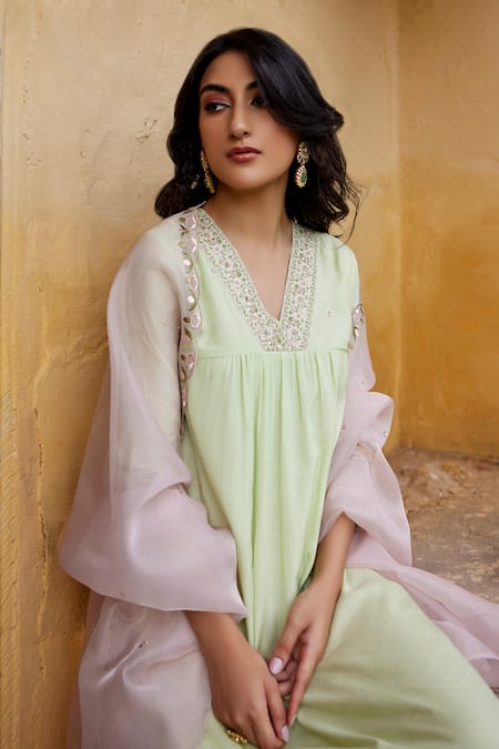 Buy_Seher Jaipur_Green Muslin, Silk, Chiffon Embroidery V-neck Amaira Floral Gathered Kurta Set _Online_at_Aza_Fashions