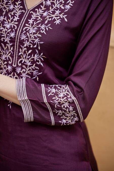 Shop_Seher Jaipur_Purple Muslin, Silk Embroidery V-neck Amara Floral Kurta Set _Online_at_Aza_Fashions