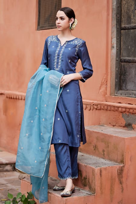 Seher Jaipur_Blue Muslin, Silk Embroidery Round Neck Amena Floral Kurta Set _Online_at_Aza_Fashions