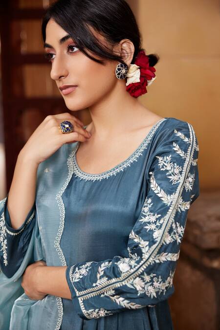 Buy_Seher Jaipur_Blue Muslin, Silk Embroidery Round Neck Inaya Floral Sleeve Anarkali Set 
