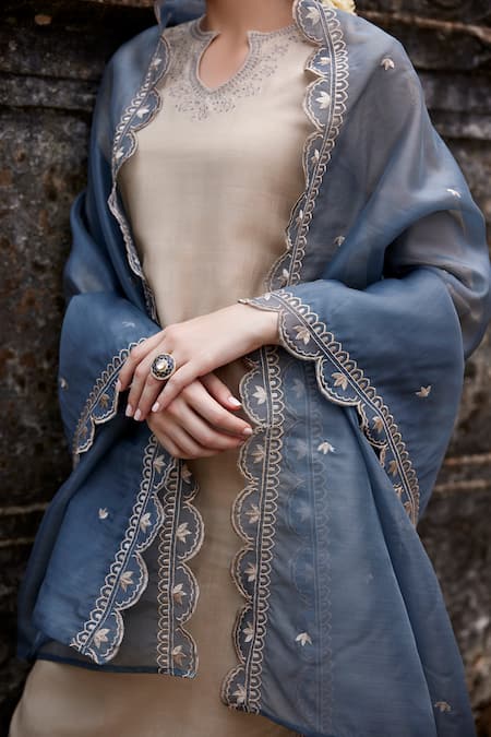 Buy_Seher Jaipur_Cream Muslin, Silk Embroidery Round Neck Saira Flower Kurta Set _Online_at_Aza_Fashions