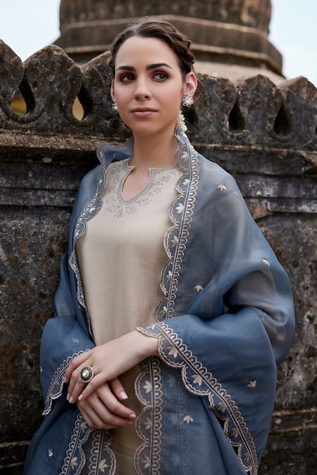 Seher Jaipur_Cream Muslin, Silk Embroidery Round Neck Saira Flower Kurta Set _at_Aza_Fashions