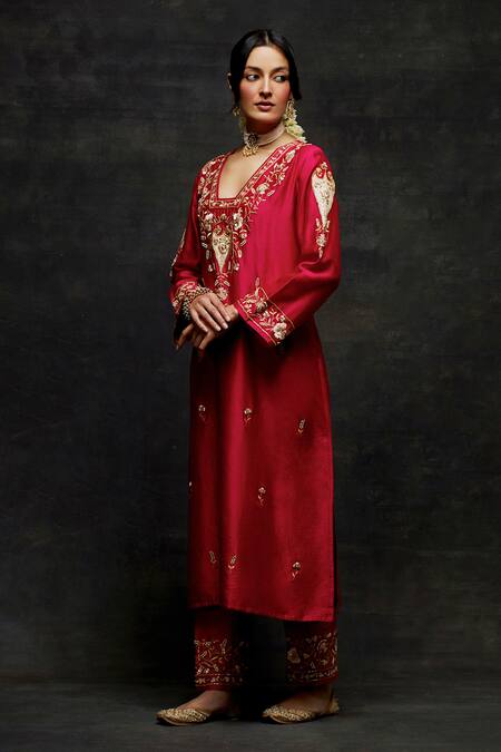 Buy_Anantaa By Roohi_Red Silk, Chanderi Pearls, Cut Work, Embroidery V-neck Kurta And Pant Set _Online_at_Aza_Fashions