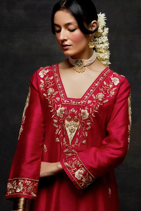 Anantaa By Roohi_Red Silk, Chanderi Pearls, Cut Work, Embroidery V-neck Kurta And Pant Set _at_Aza_Fashions
