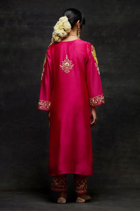 Shop Anantaa By Roohi Fuchsia Silk, Chanderi Pearls, Sequins, Embroidery V-neck Work Kurta And Pant Set at Aza Fashions Shop_Anantaa By Roohi_Fuchsia Silk, Chanderi Pearls, Sequins, Embroidery V-neck Work Kurta And Pant Set _at_Aza_Fashions