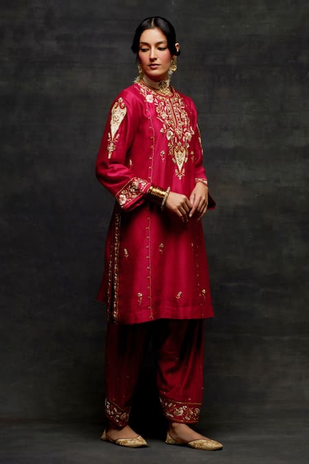 Buy_Anantaa By Roohi_Red Silk, Chanderi Pearls, Diamonds, Zari, Embroidered Short Kurta And Salwar Set _Online_at_Aza_Fashions