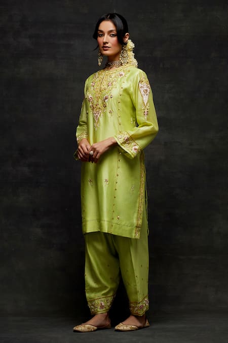 Buy_Anantaa By Roohi_Green Silk, Chanderi Pearls, Embroidery Keyhole Floral Short Kurta And Salwar Set _Online_at_Aza_Fashions