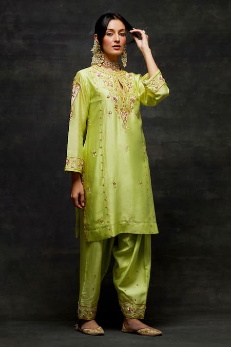 Shop_Anantaa By Roohi_Green Silk, Chanderi Pearls, Embroidery Keyhole Floral Short Kurta And Salwar Set _Online_at_Aza_Fashions