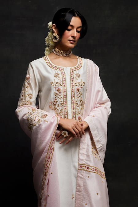 Buy_Anantaa By Roohi_Pink Silk, Chanderi Sequins, Beads Flower Embroidered Dupatta _Online_at_Aza_Fashions