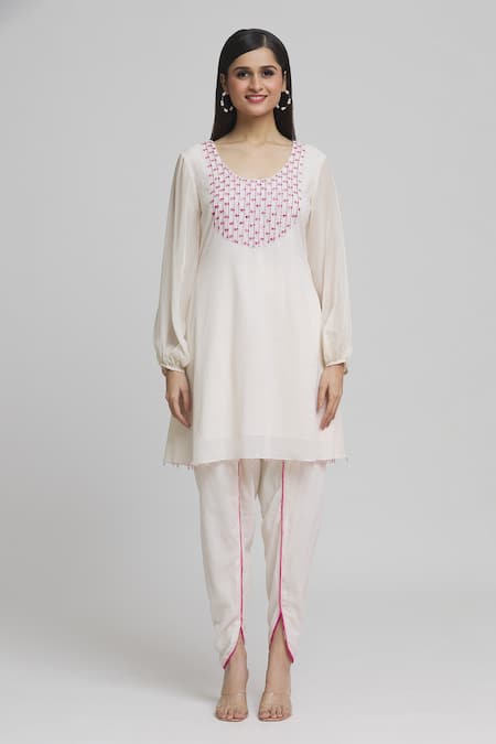 Samyukta Singhania_Off White Cotton, Organza Embroidery, Mirrors Placement Kurta Tulip Pant Set _Online_at_Aza_Fashions